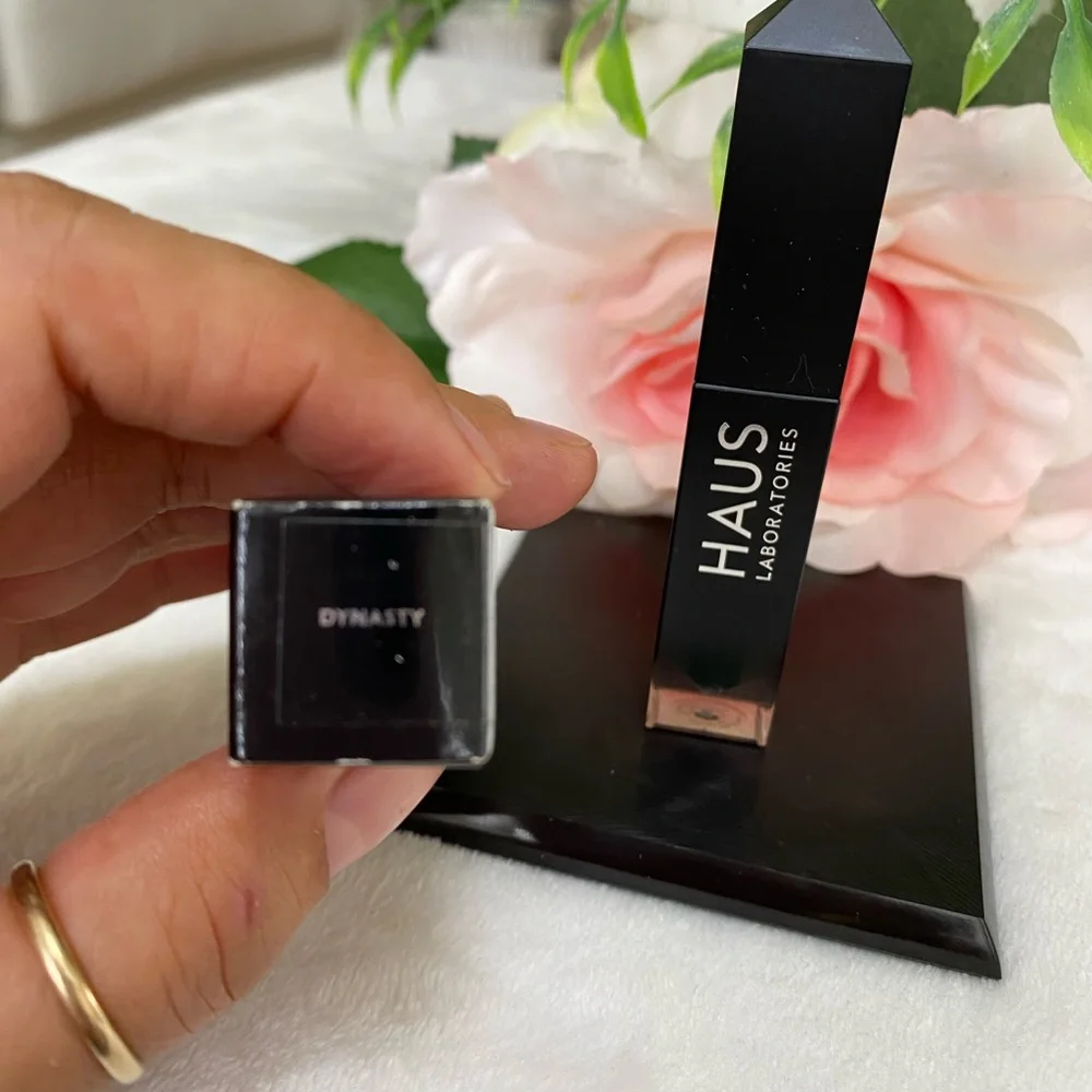 HAUS LABORATORIES by Lady Gaga: GLAM ATTACK LIQUID EYESHADOW, DYNASTY